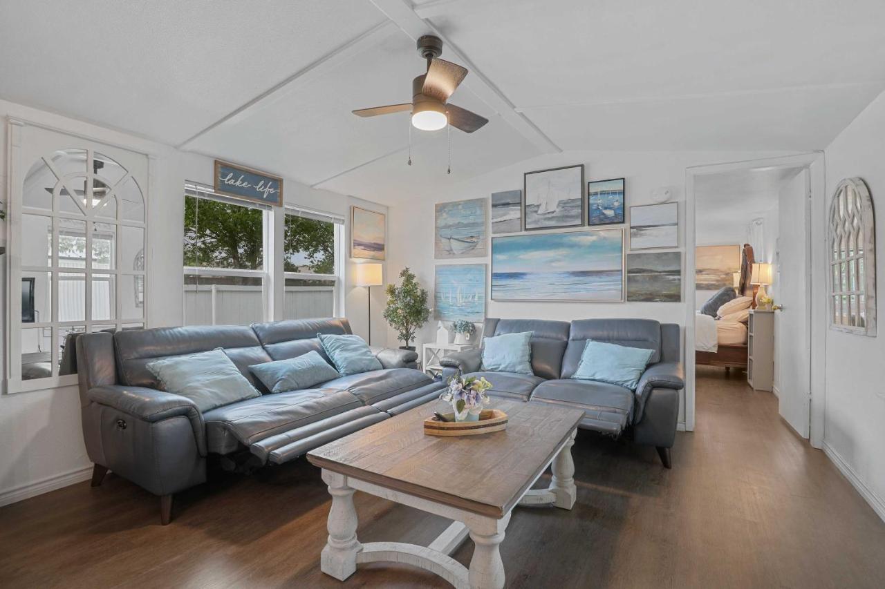 Pet-Friendly Lake Dallas Home Near Lewisville Lake エクステリア 写真